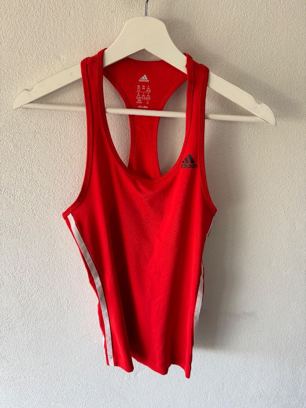 Adidas toppur rauður