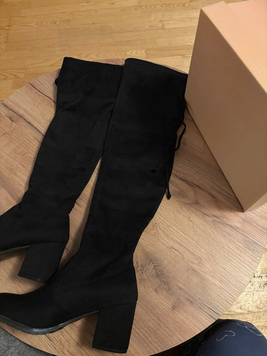 Black boots 39