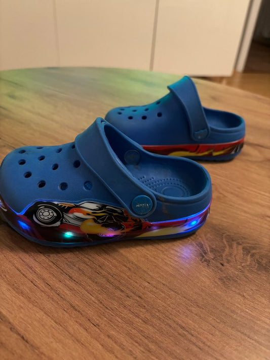 Car crocs