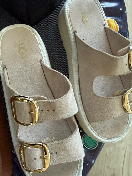 Beige Uggs