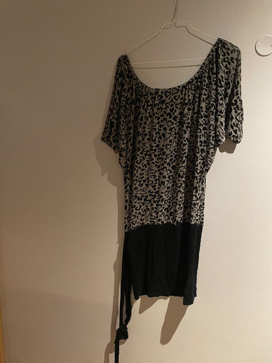 Tiger comfy dress