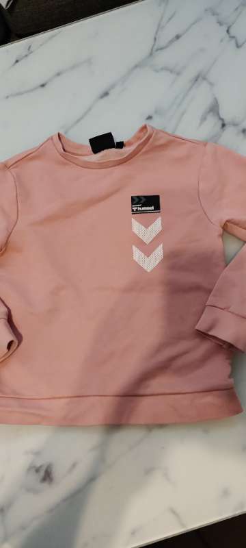 Hummel peysa