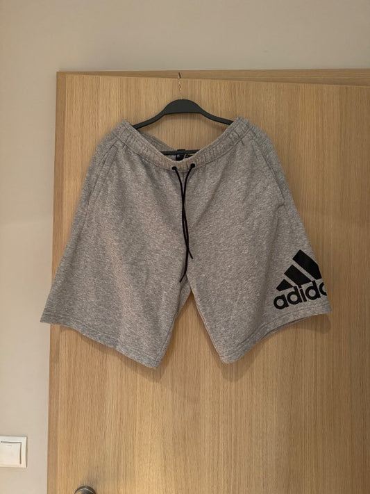 Adidas stuttbuxur