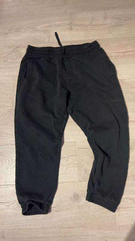 Svartar jogging buxur