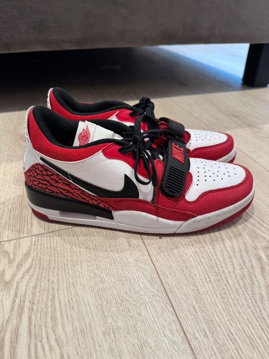 Air Jordan (rauðir)