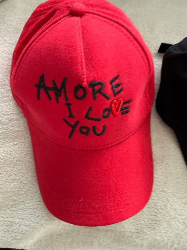Amore cap
