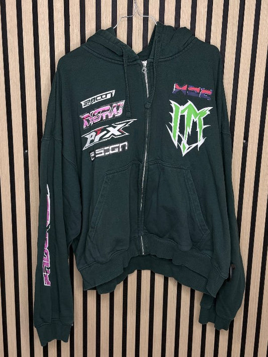 Weekday, Græn Rennd Hettupeysa