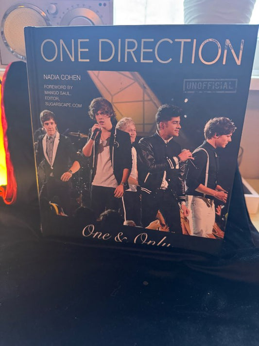 One Direction bók