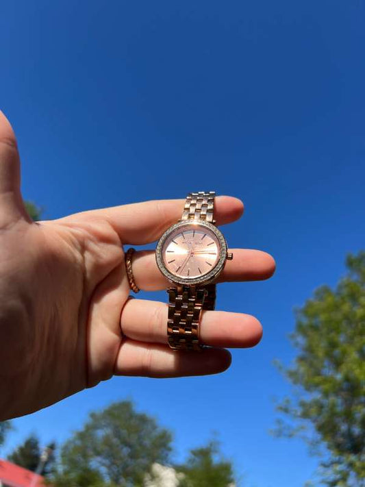 Michael Kors rose gold úr