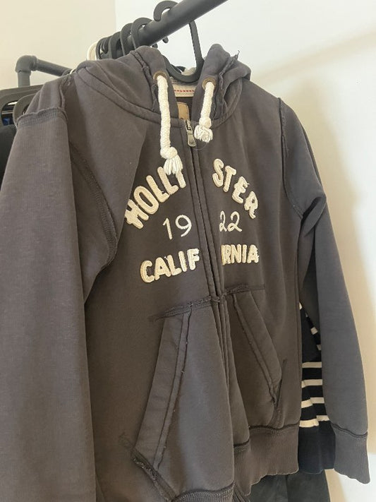 Hollister peysa
