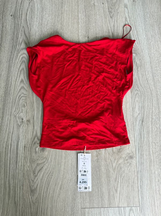 Gina tricot rauður toppur opin i bak