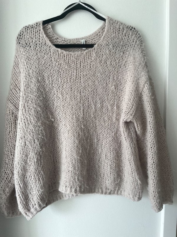 Beige only peysa