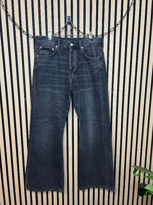 Weekday bootcut