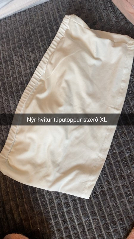 Nýr hvítur túputoppur