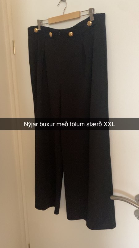 Nýjar buxur með tölum