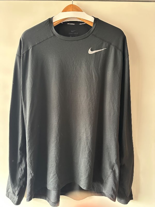 Nike Dri-Fit síðerma svart