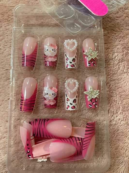 Hello Kitty press on nails