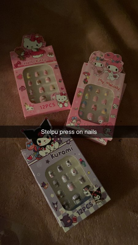 Press on nail stelpu