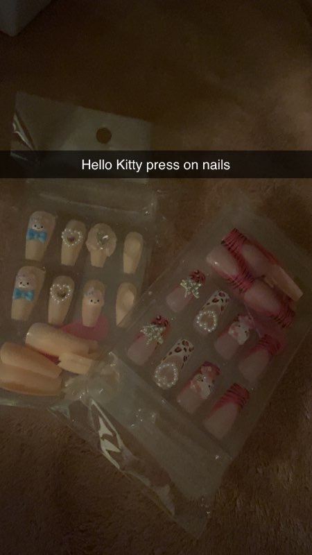 Hello Kitty press on nails