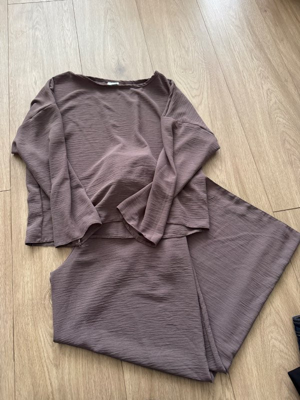 Pakuten buxur&blussa