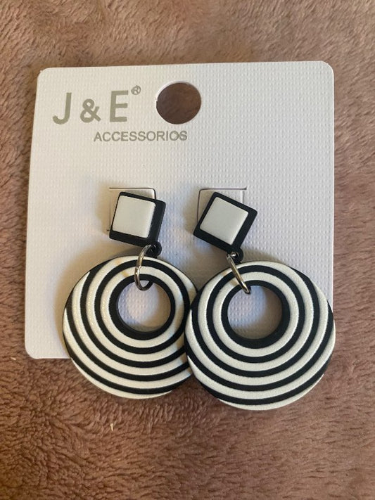 Nýjir eyrnalokkar margar teg