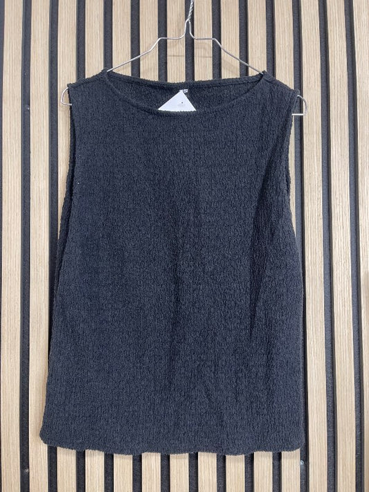Uniqlo svartur toppur