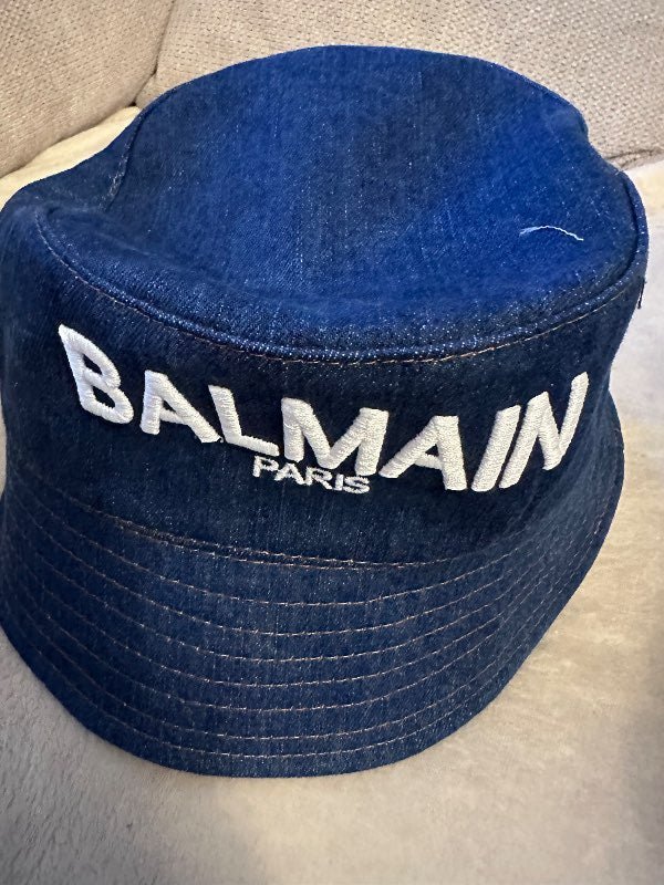 Balmain panama