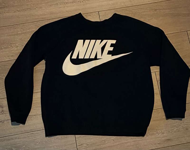 NIKE peysa