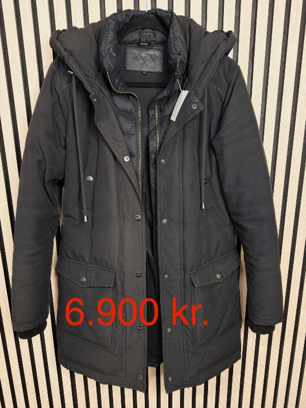 Vetrarúlpa frá mbym