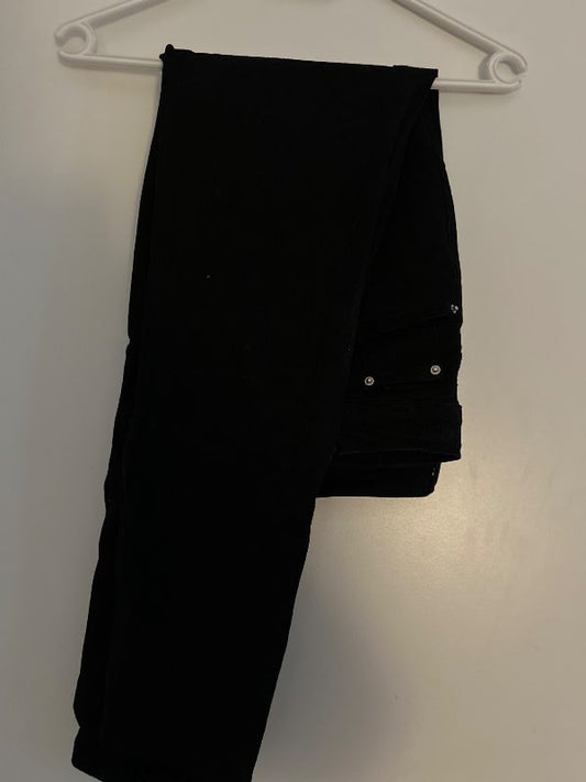 Svartar buxur