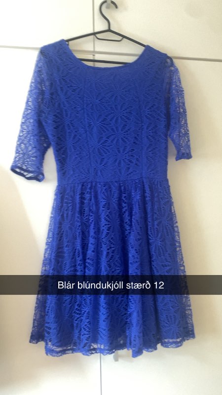 Blár blúndukjóll