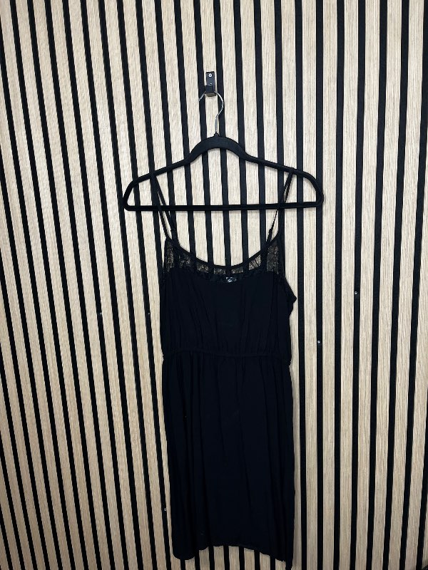 H&M kjóll svartur