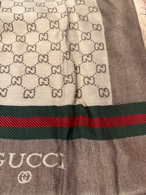 Gucci scarf