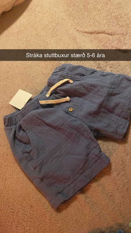 Barna stuttbuxur