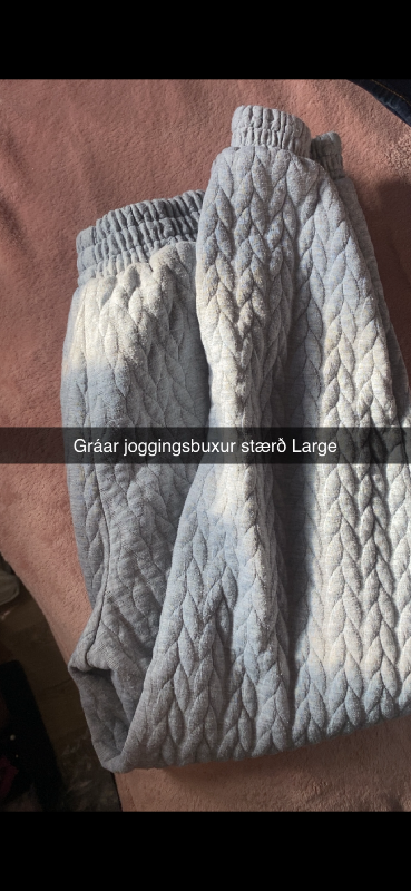 Gráar joggingbuxur