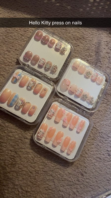 Hello Kitty press on nails