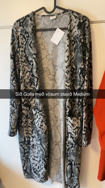 Síð golla með vösum