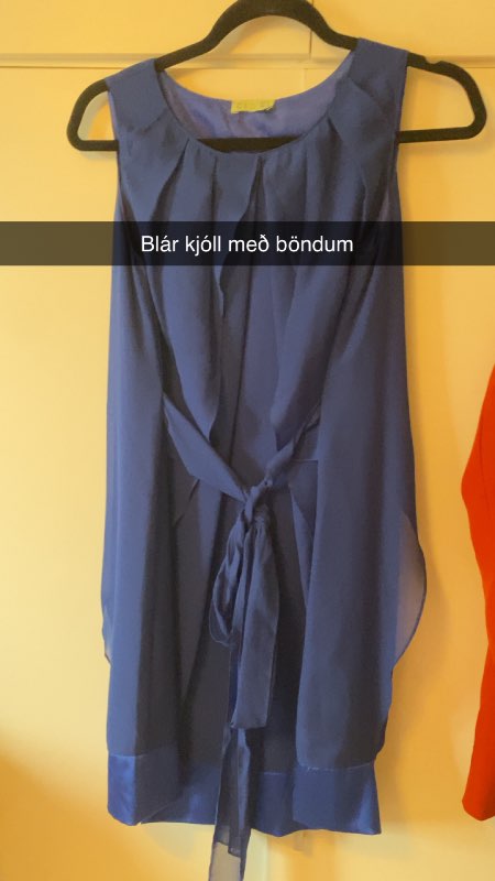 Blár kjóll með böndum