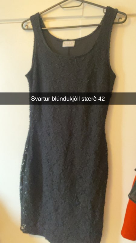 Svartur blúndukjóll