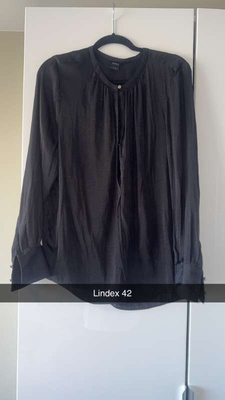 Lindex blússa 42