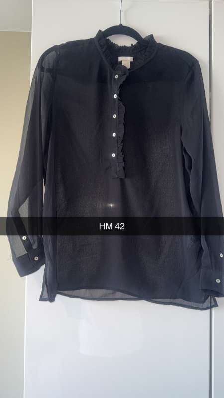HM blússa 42