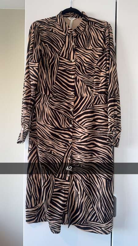 Zebrakjóll 42