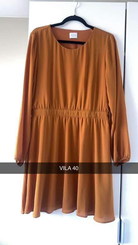 VILA kjóll 40