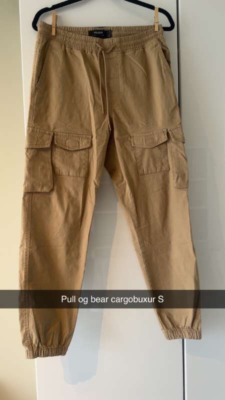 Pull og Bear cargo buxur S