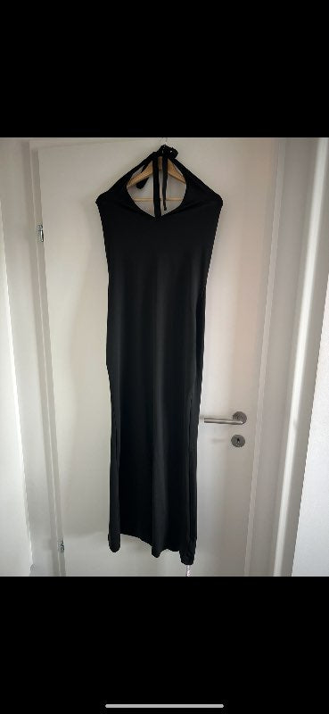 Missguided halter kjóll