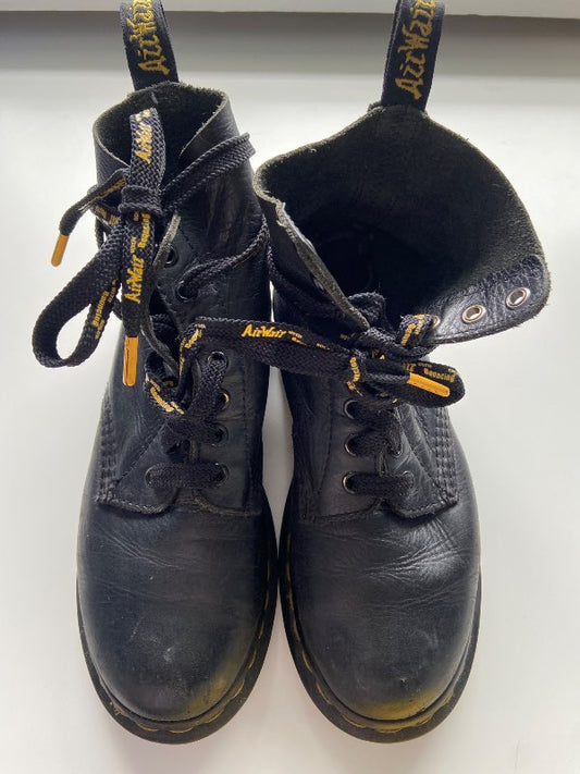 Dr. Martens skór