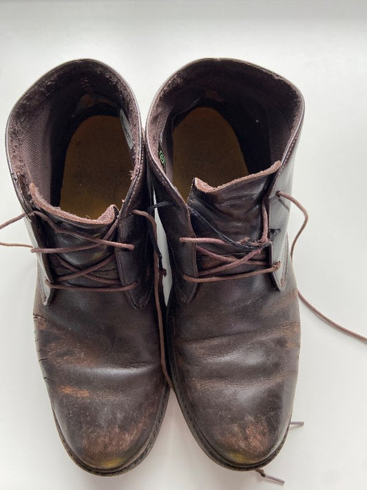 Timberland brúnir skór - mikið notaðir (gat)