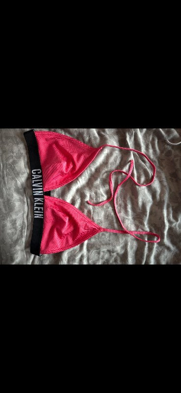 calvin klein bikini bleikt