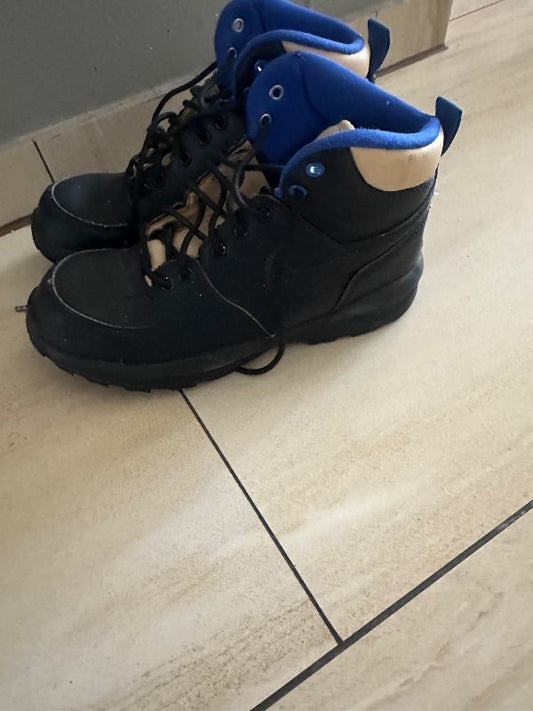Nike skór svartir/bláir