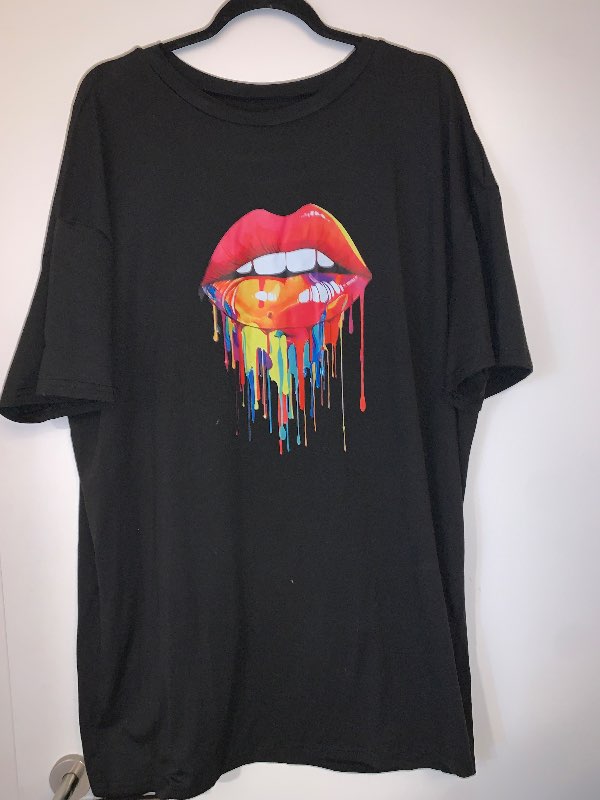 Svartur langur stuttermabolur